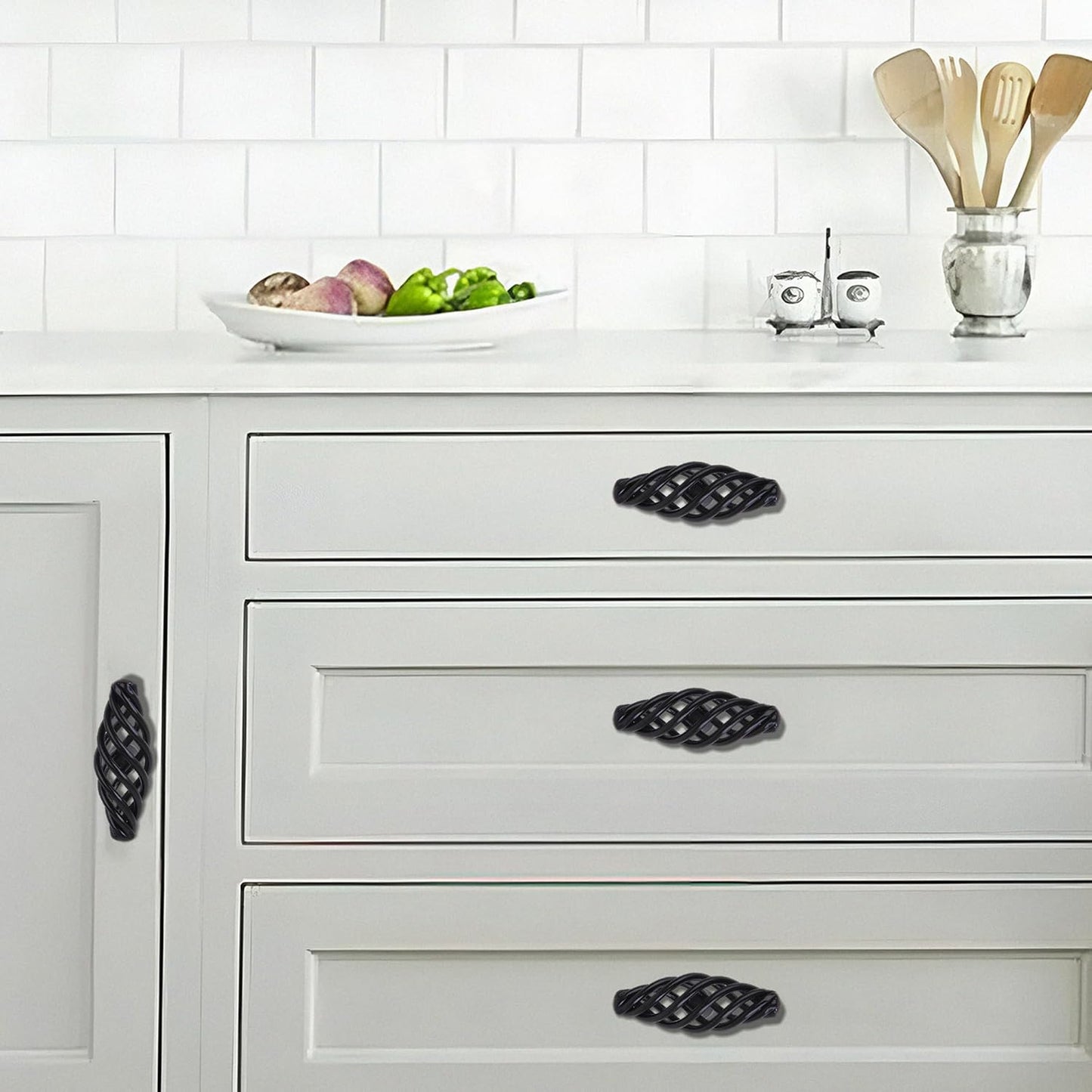 Modern Kitchen Cabinet - Drawer Pulls & Door Furniture Handles in Black ~1330